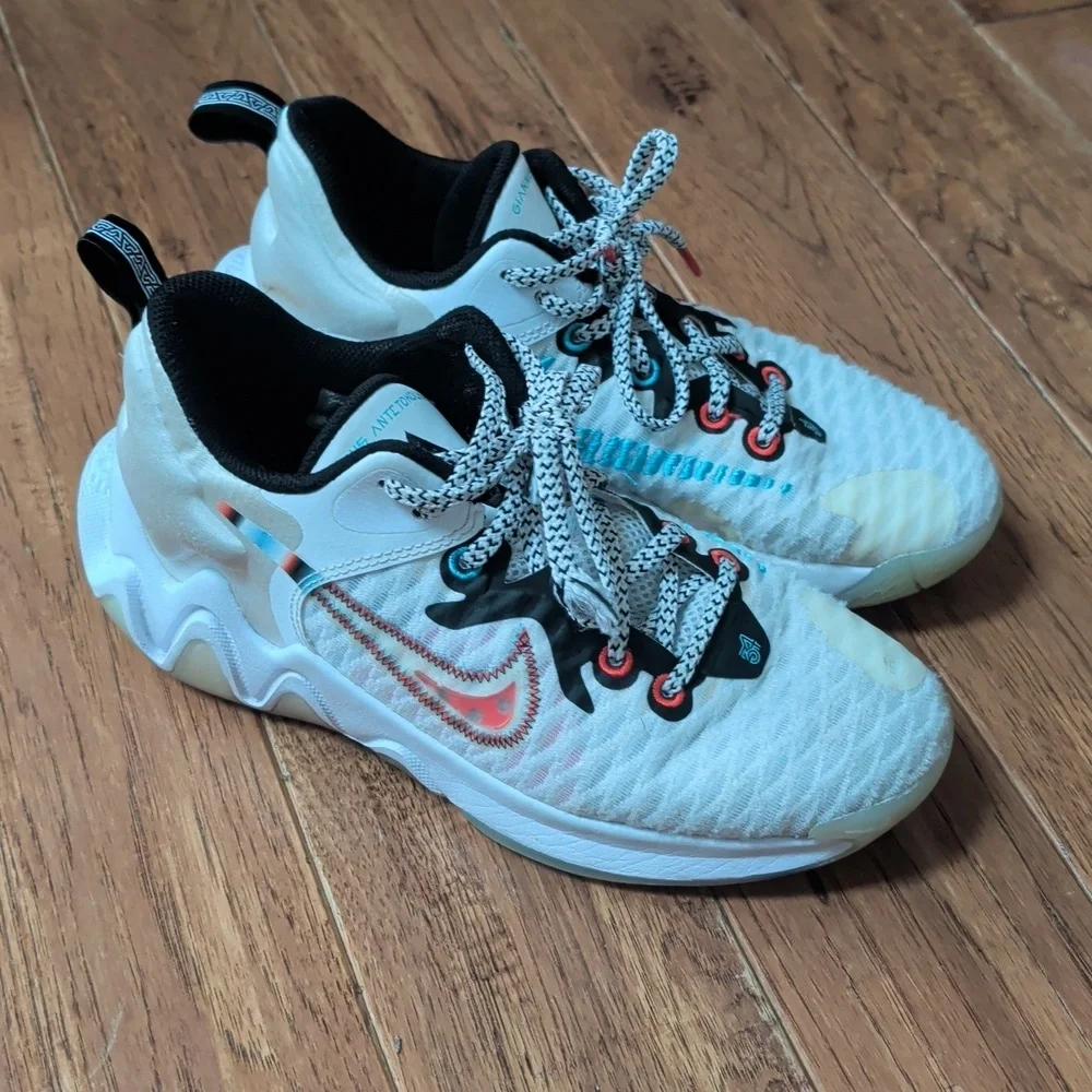 Nike Giannis Immortality Force Field Kids White, Pink  Black Sneakers